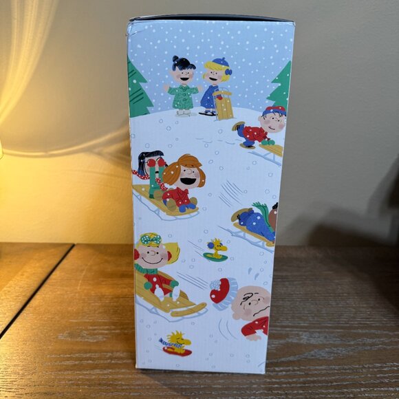Hallmark Peanuts Sledding Musical Tabletop Figurine Motion Charlie Brown Snoopy - Picture 4 of 5